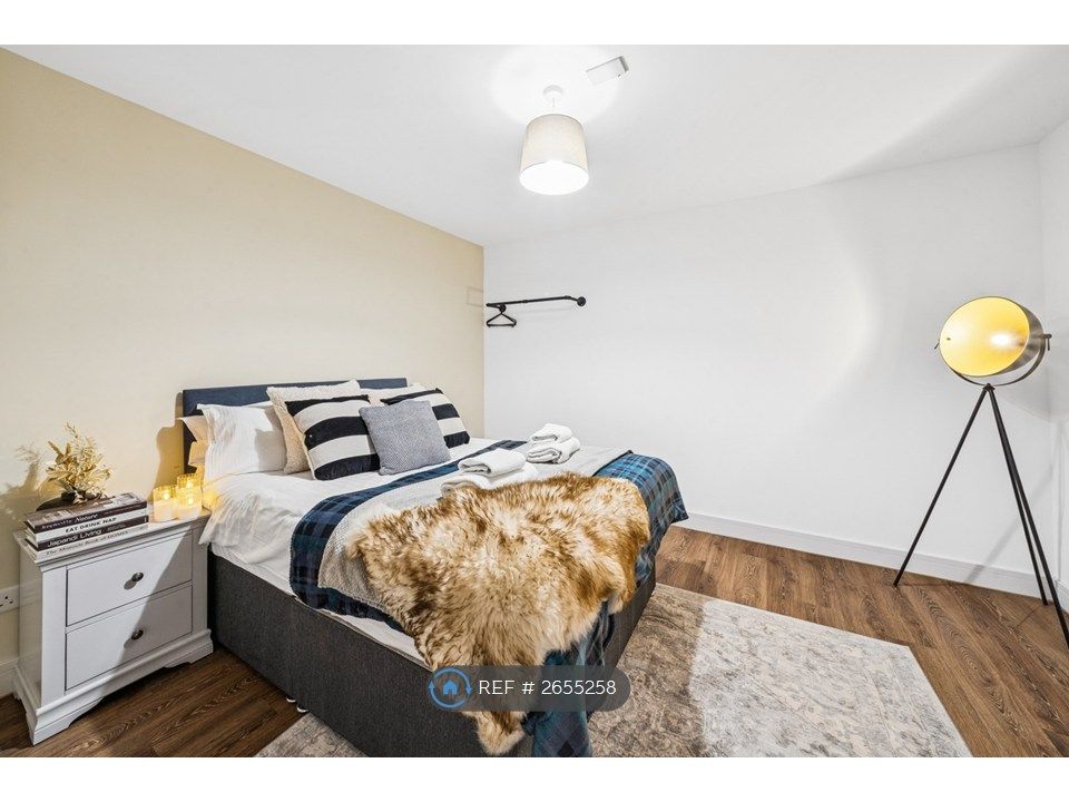 Property photo 1 of 35