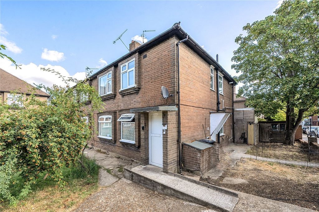 Property photo 1 of 14 Picture No. 08