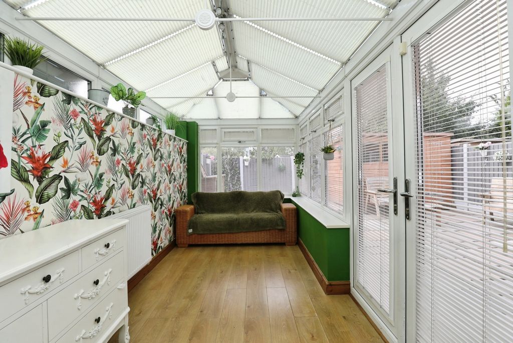 Property photo 3 of 20 Pbox-Img.Jpg