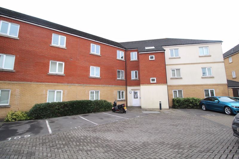 Property photo 1 of 9 Apartment Block