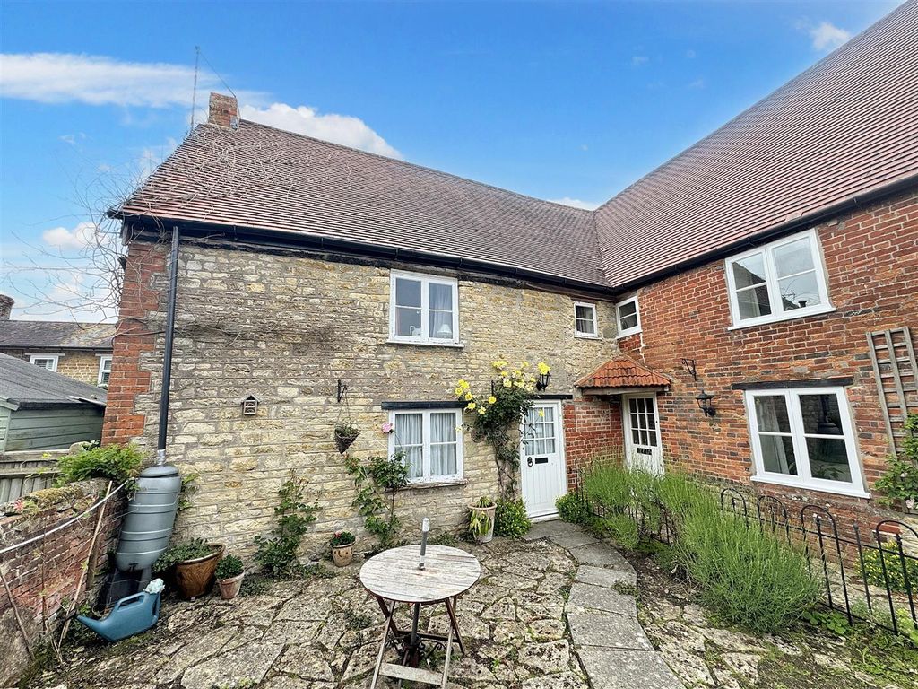 Property photo 2 of 15