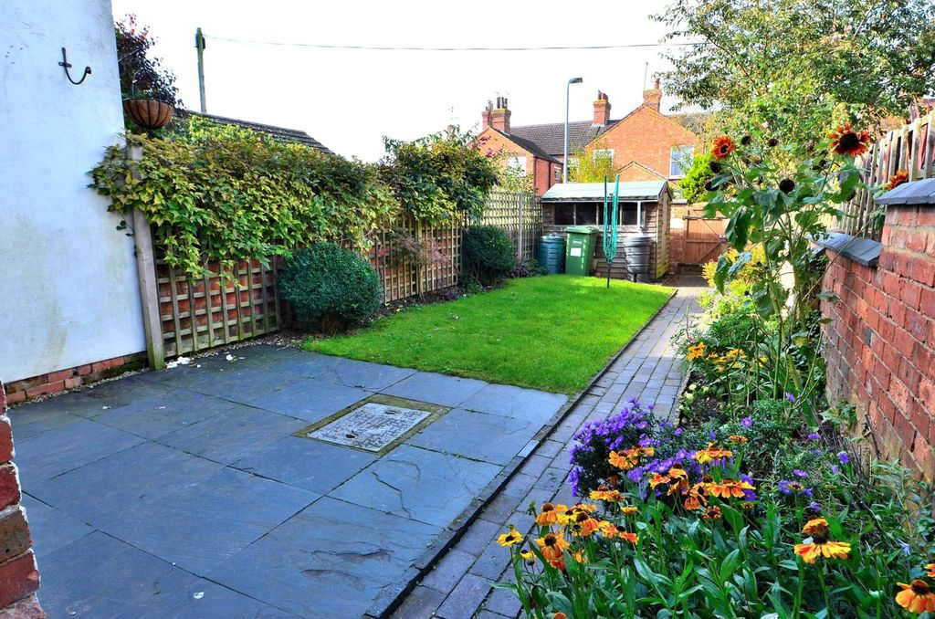 Property photo 3 of 10 Garden