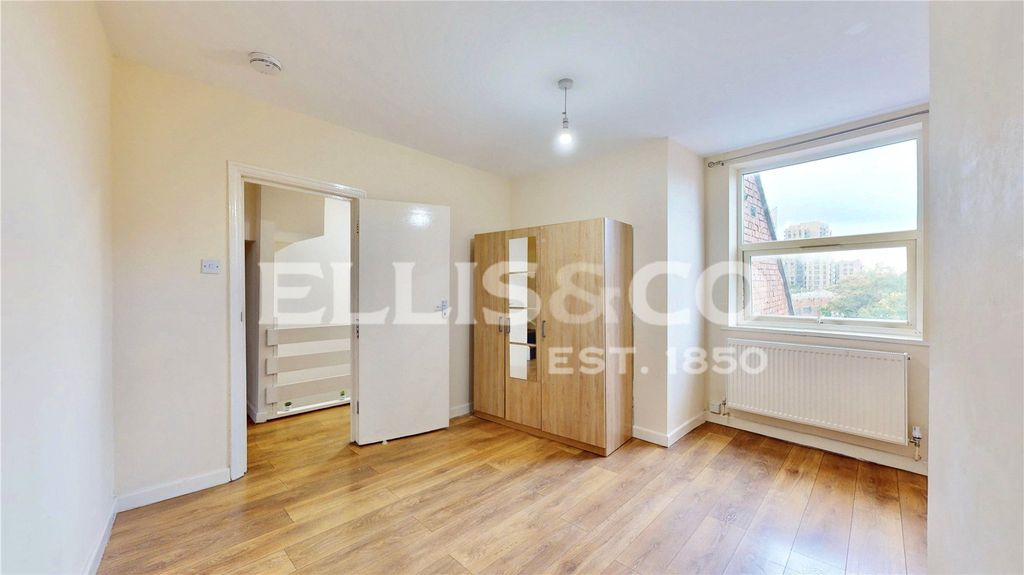 Property photo 1 of 17 Picture No. 18