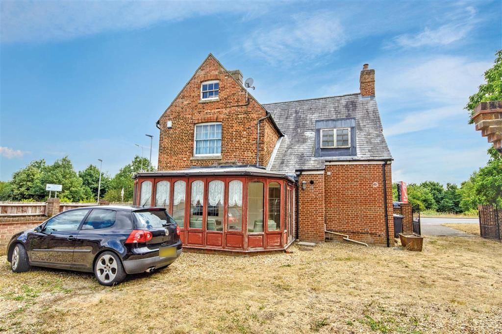 Property photo 2 of 5