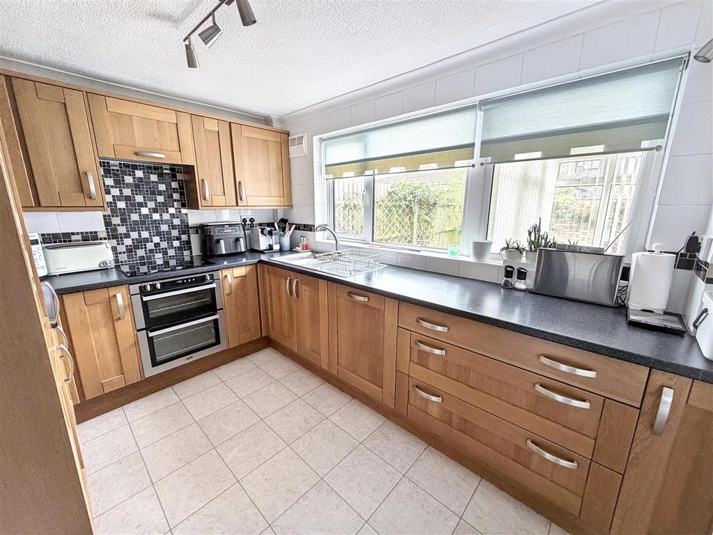 Property photo 3 of 18 Img_8308.Jpg