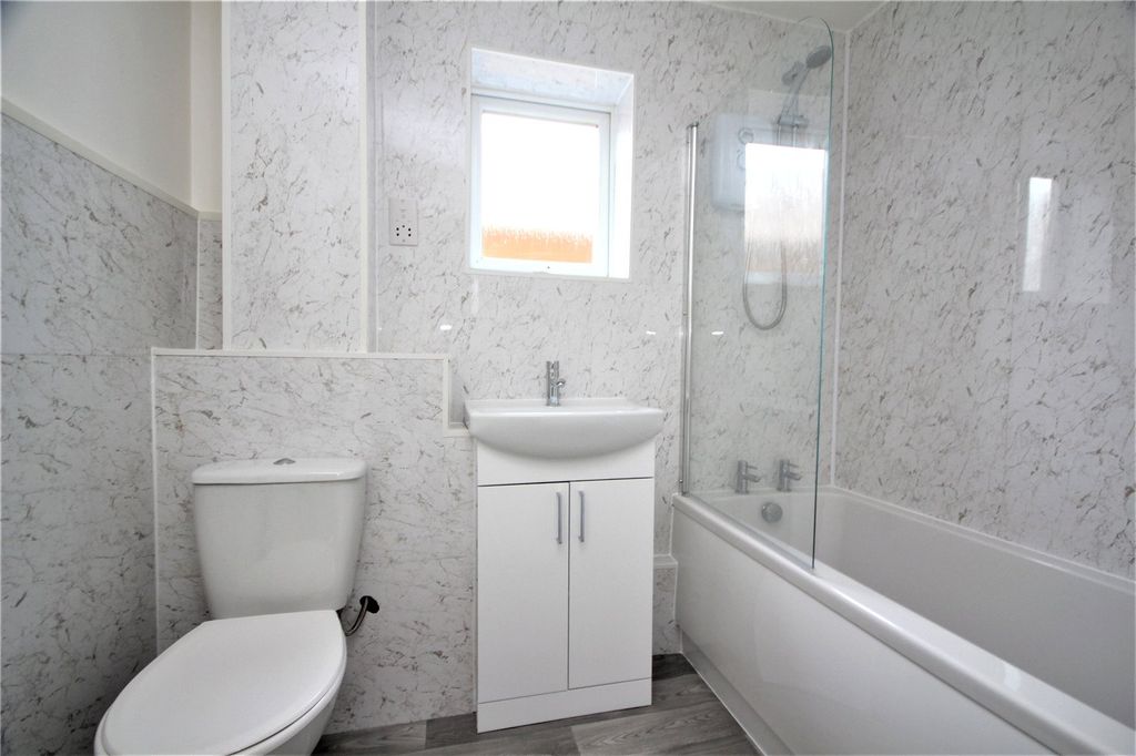 Property photo 3 of 6 Bathroom