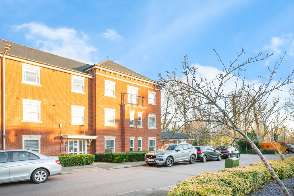 Property photo 1 of 15 Photography