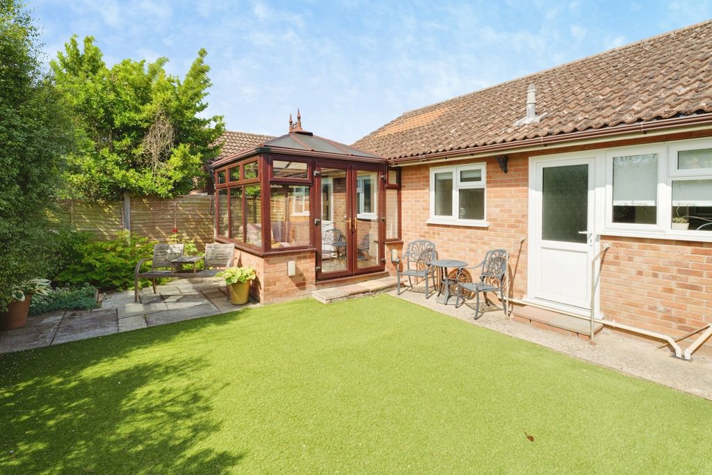Property photo 3 of 17 Pbox-Img.Jpg