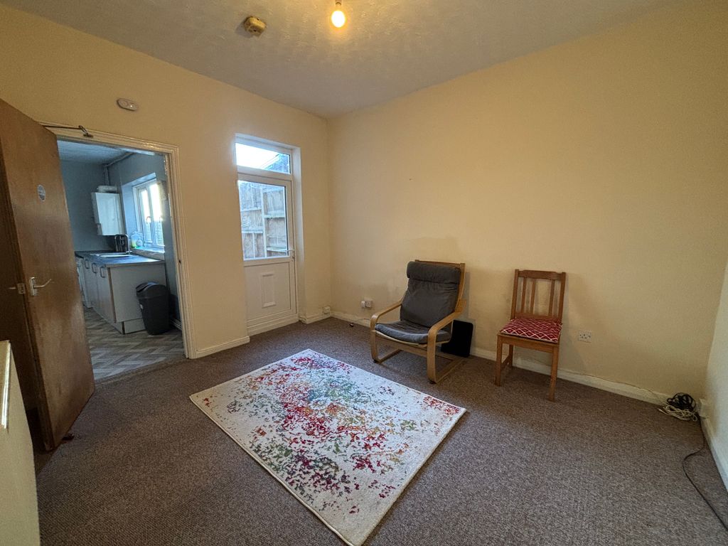 Property photo 3 of 9 Image