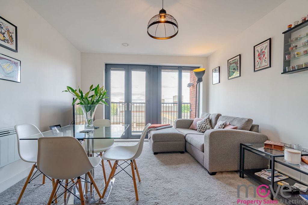 Property photo 3 of 8 Photo 3