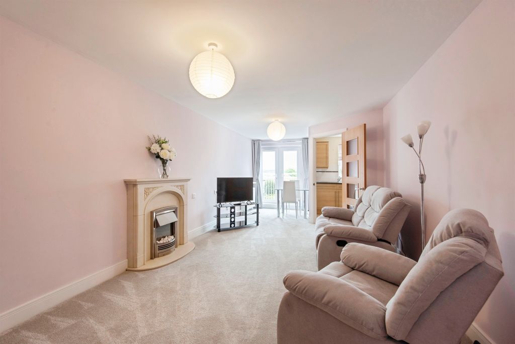 Property photo 2 of 13