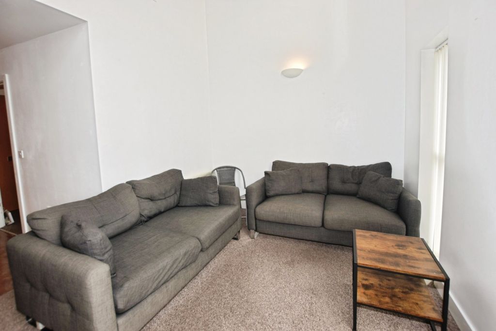 Property photo 3 of 19 Picture No. 31