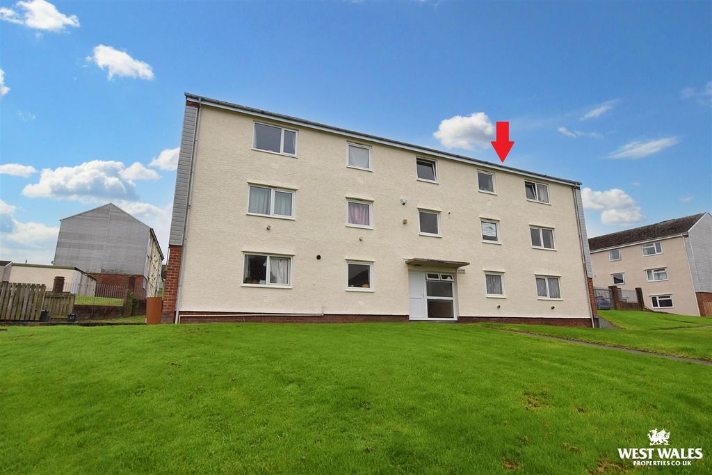 Property photo 1 of 10 9 (67).Jpg