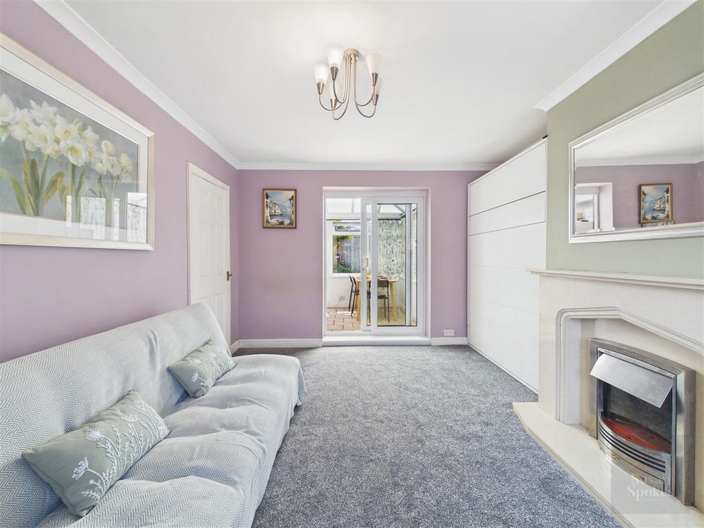 Property photo 3 of 16 Cam01858G0-Pr0289-Still012.Jpg