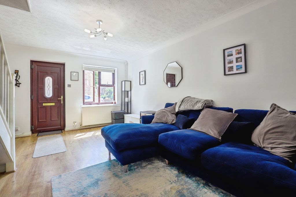 Property photo 2 of 16 Pbox-Img.Jpg