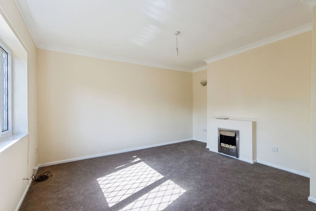 Property photo 3 of 15 Pbox-Img.Jpg