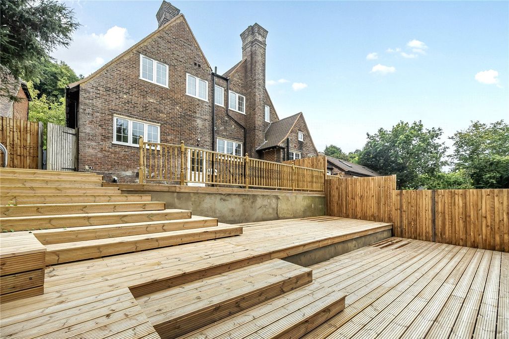 Property photo 2 of 16 Picture No. 05