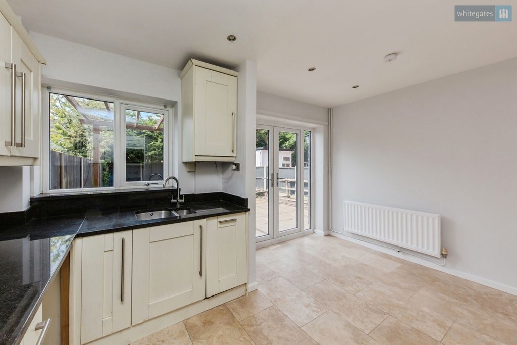 Property photo 3 of 20 Pbox-Img.Jpg