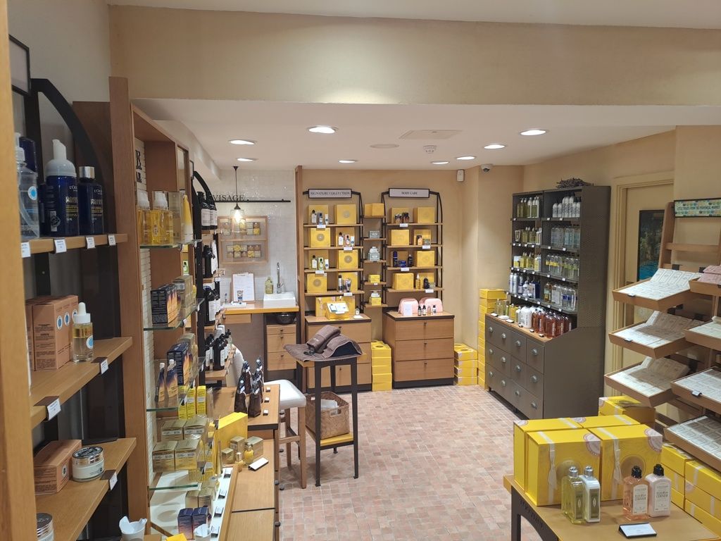 Property photo 3 of 6 Photo 7