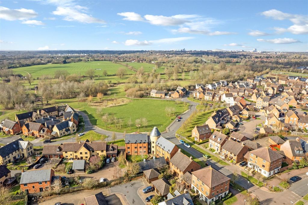 Property photo 3 of 44 Monkstonpark.Jpg