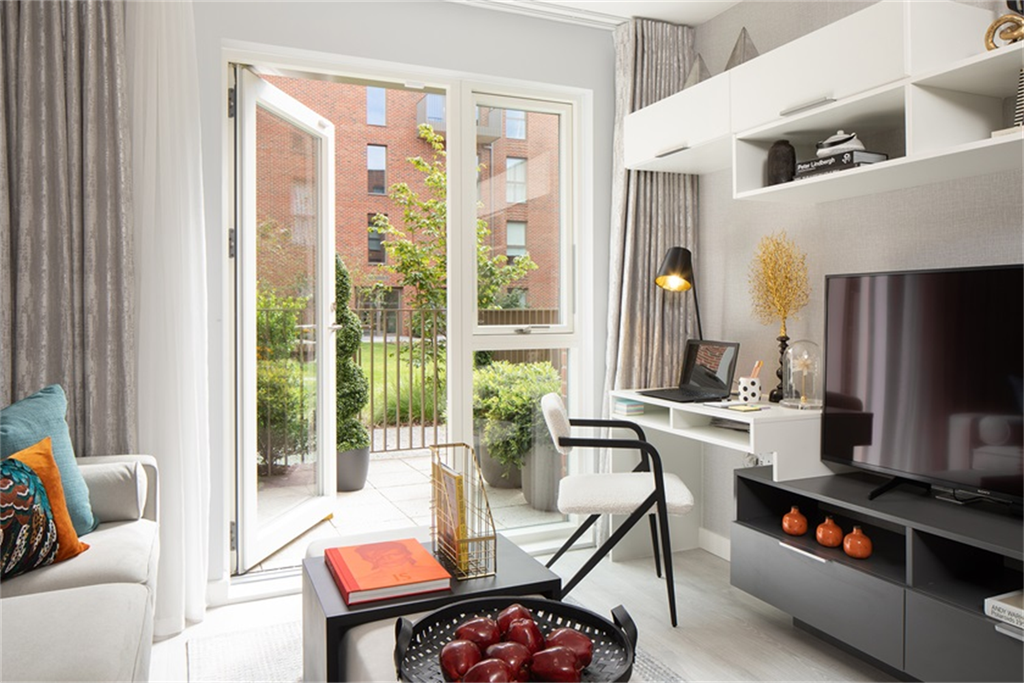 Property photo 1 of 7 (Main)