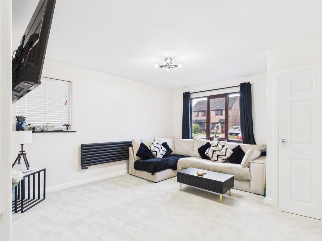 Property photo 2 of 18 4831112