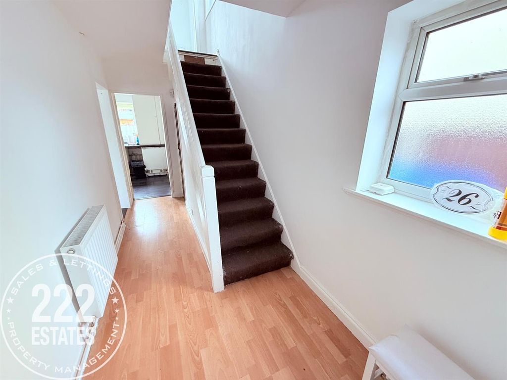 Property photo 2 of 18 Photo-2025-11-04-12-55-30 (16).Jpg