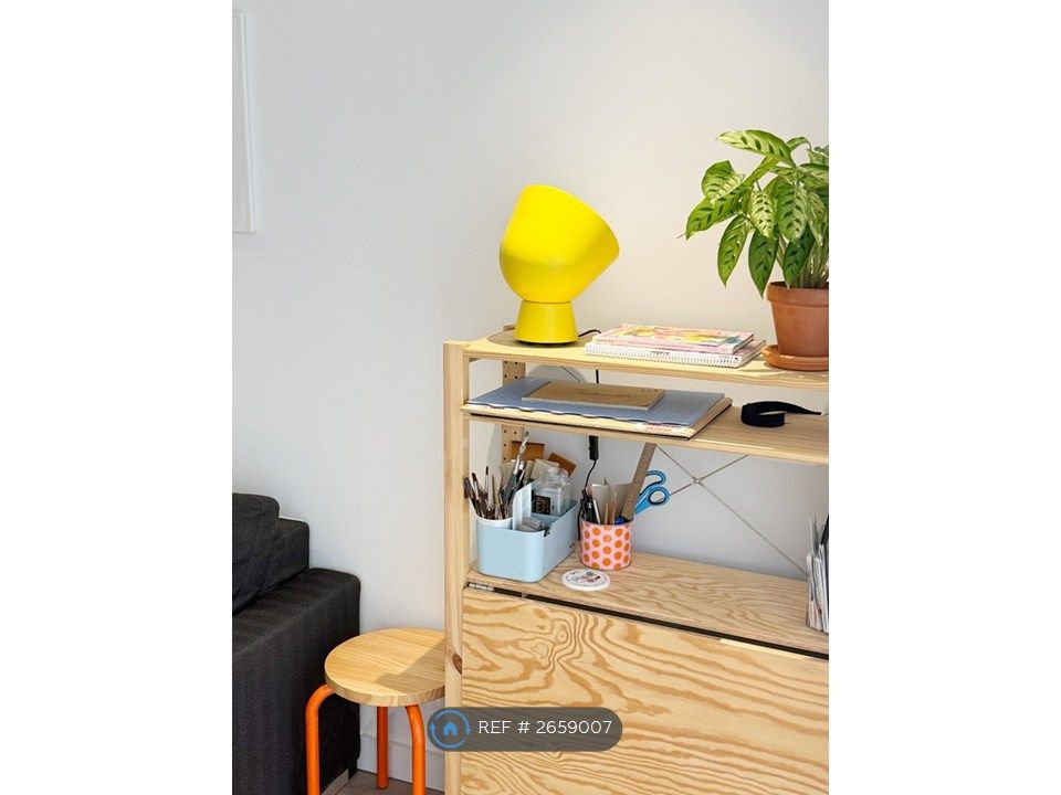 Property photo 2 of 20