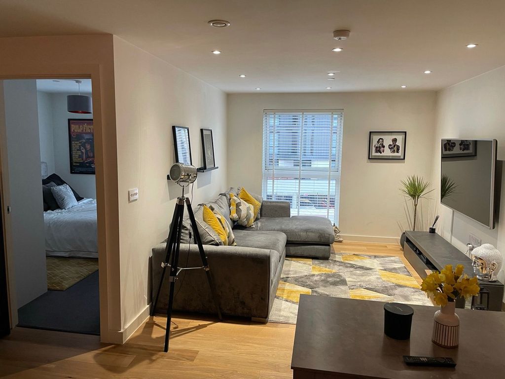 Property photo 2 of 11