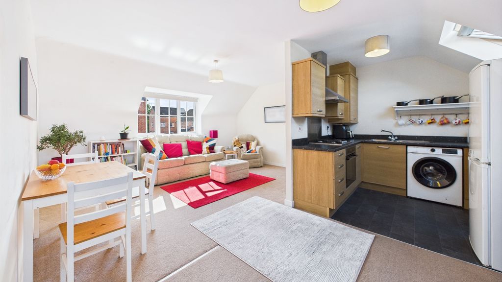 Property photo 2 of 20 3966893