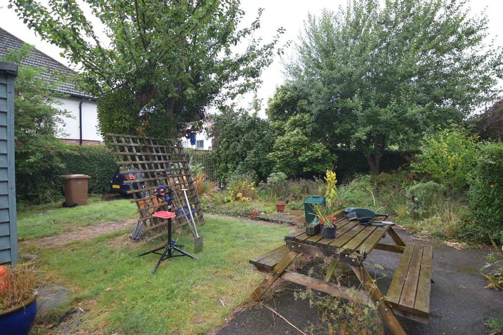 Property photo 3 of 11