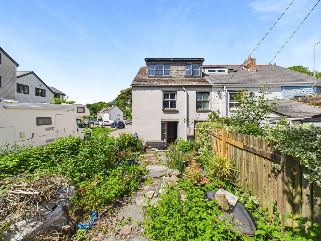 Property photo 2 of 16 Picture No. 18