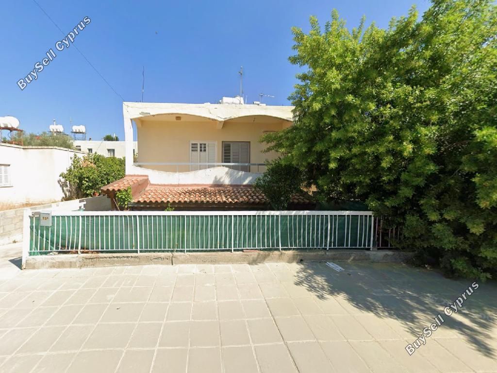 Property photo 1 of 9