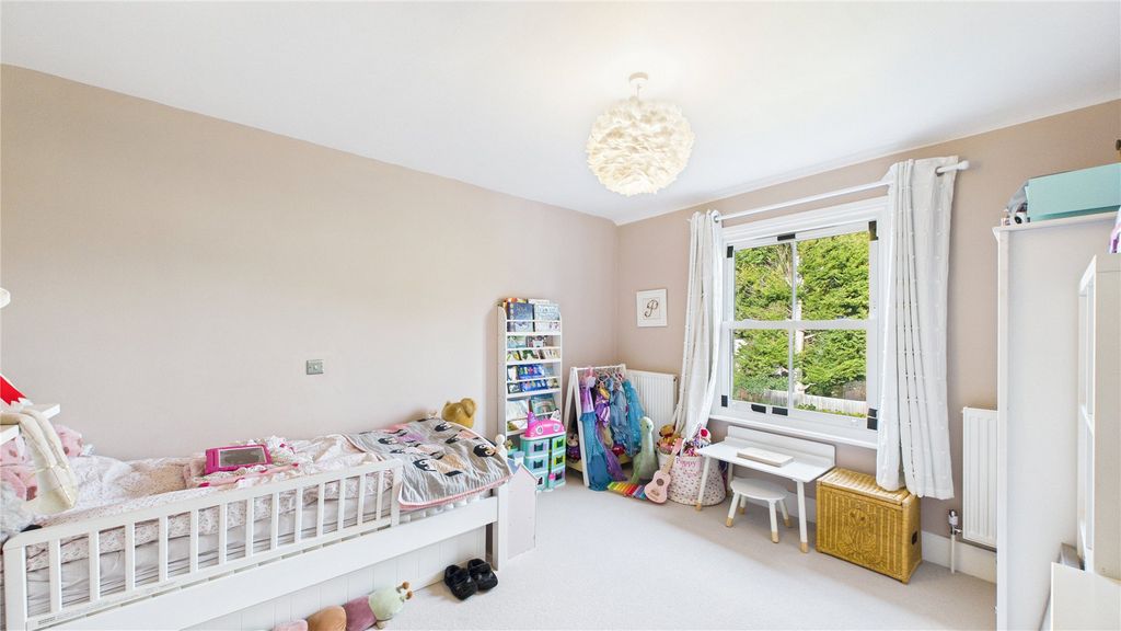 Additional image 11 of 3 bed detached house for saleLightwater, Surrey GU18