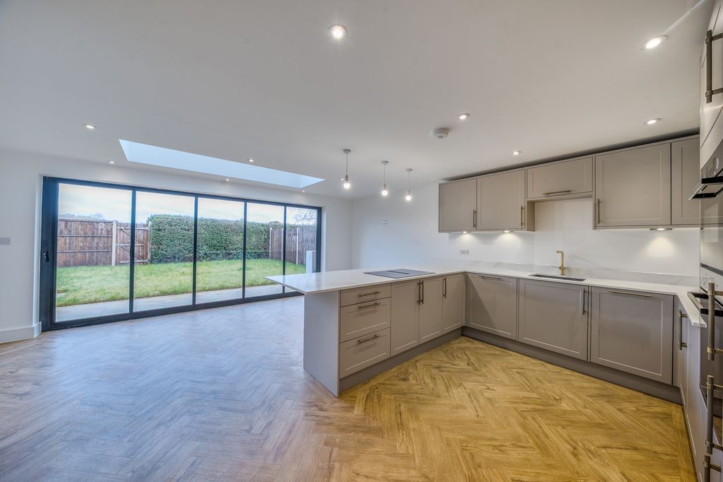 Property photo 2 of 15