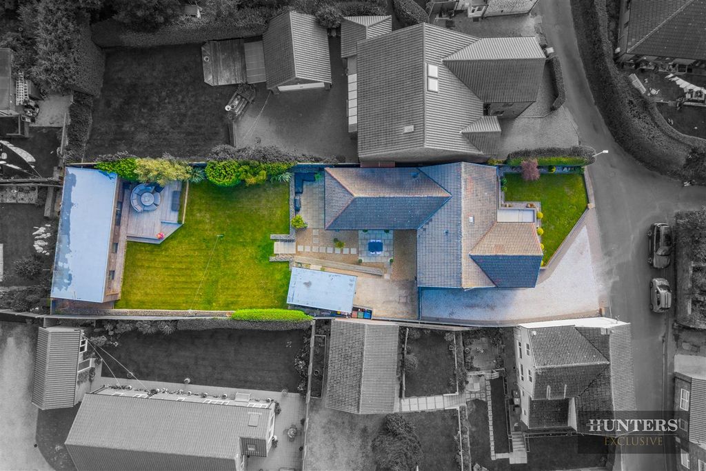 Property photo 2 of 34 Plot