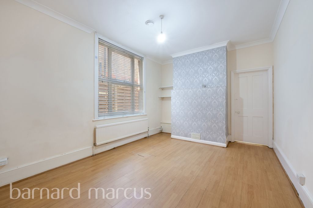 Property photo 3 of 9 Image
