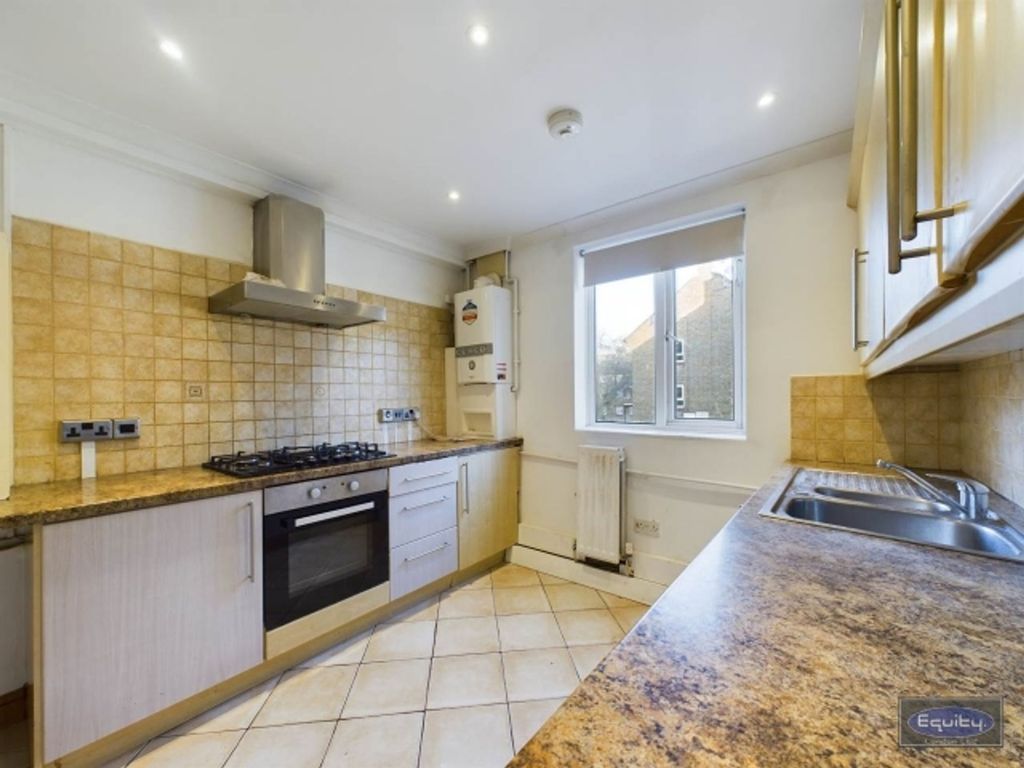Property photo 3 of 13 Kitchen