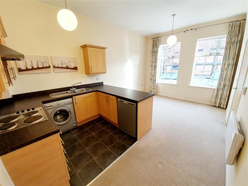 Property photo 2 of 8