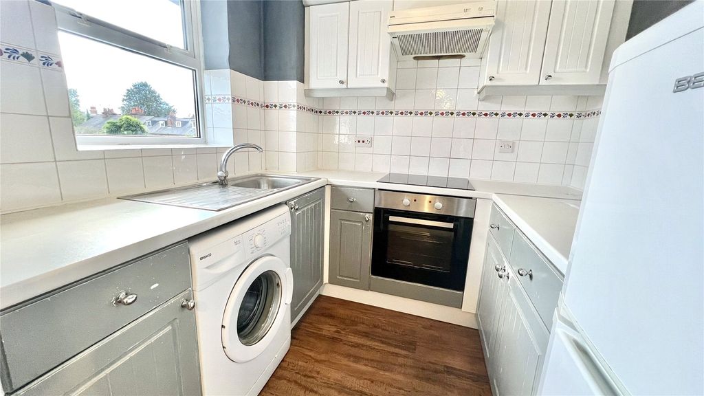 Property photo 3 of 6 Kitchen