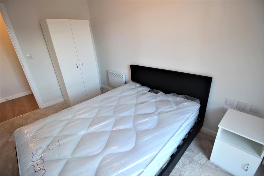 Property photo 3 of 6 Picture No. 01