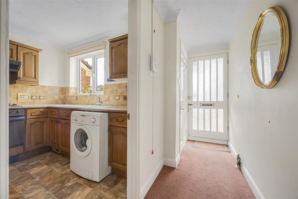 Property photo 3 of 21 6_58773.Jpg