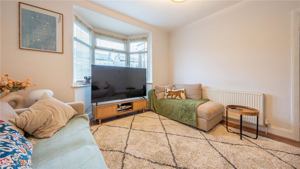 Property photo 3 of 33 Picture No. 22