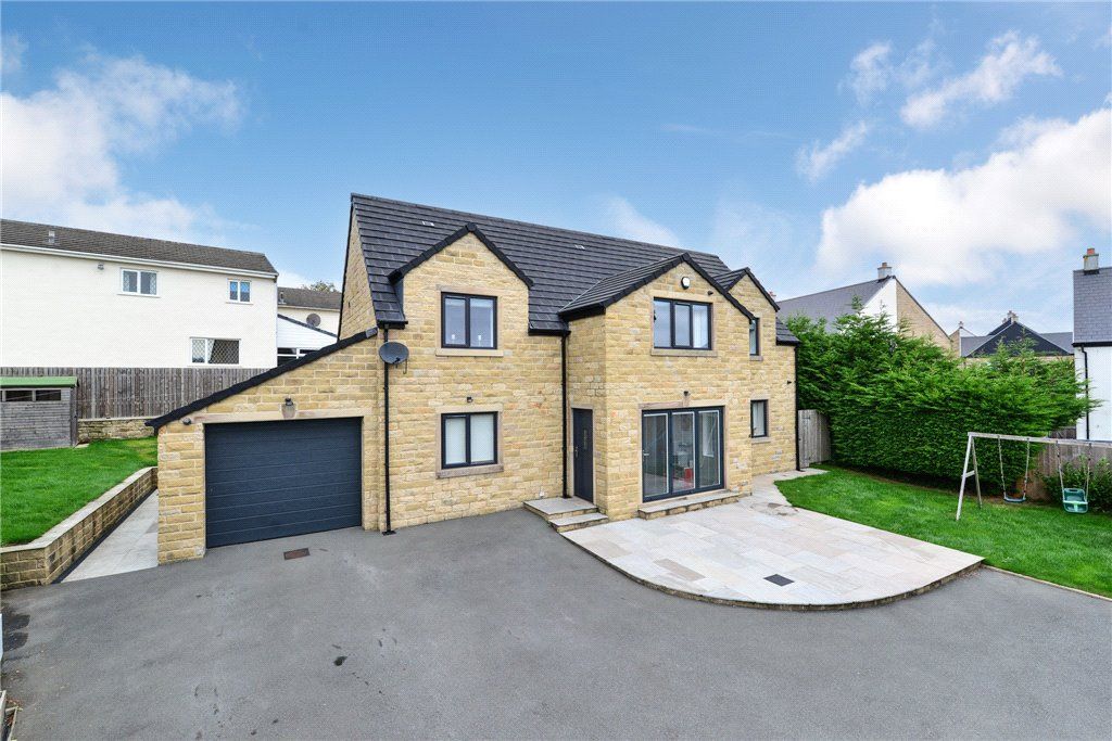 Property photo 1 of 38 External