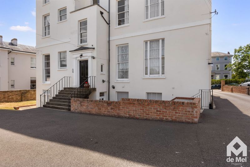 Property photo 3 of 14 Photo 17