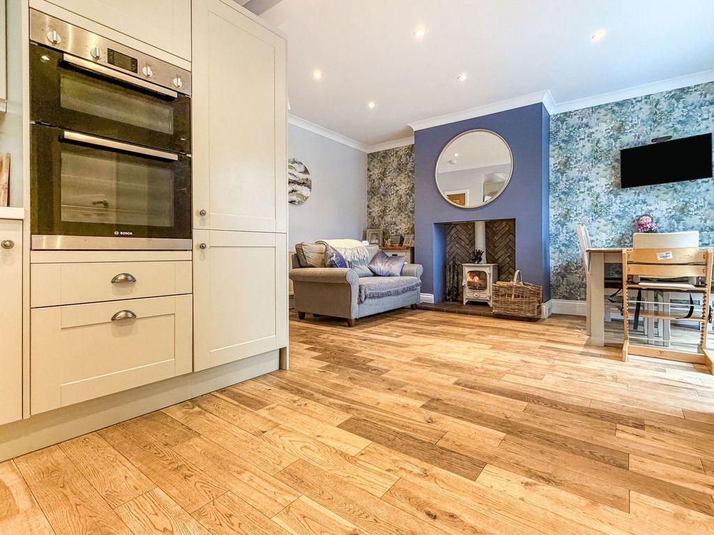 Property photo 3 of 24