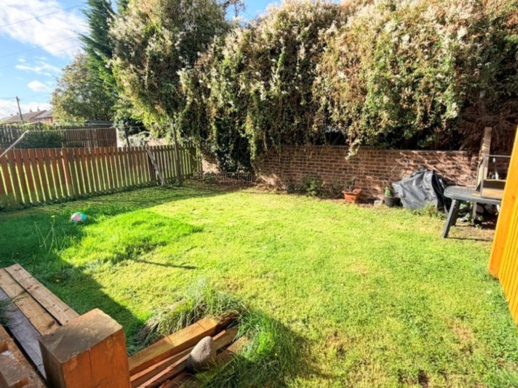 Property photo 3 of 4