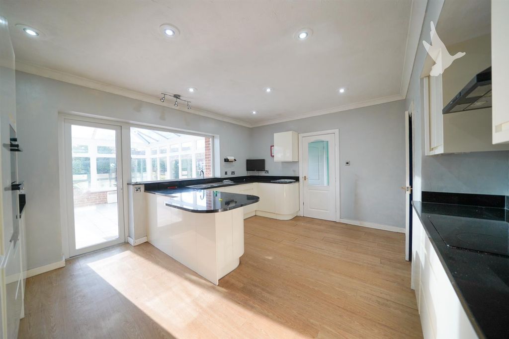 Property photo 2 of 17 Dsc06179.Jpg