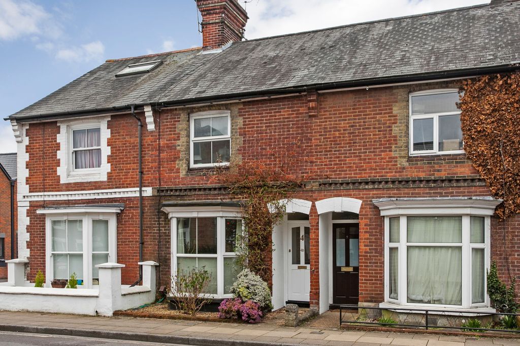 Property photo 1 of 4