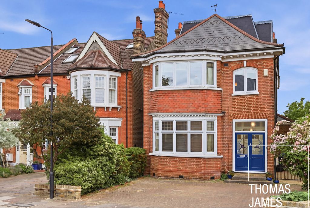 Property photo 1 of 38